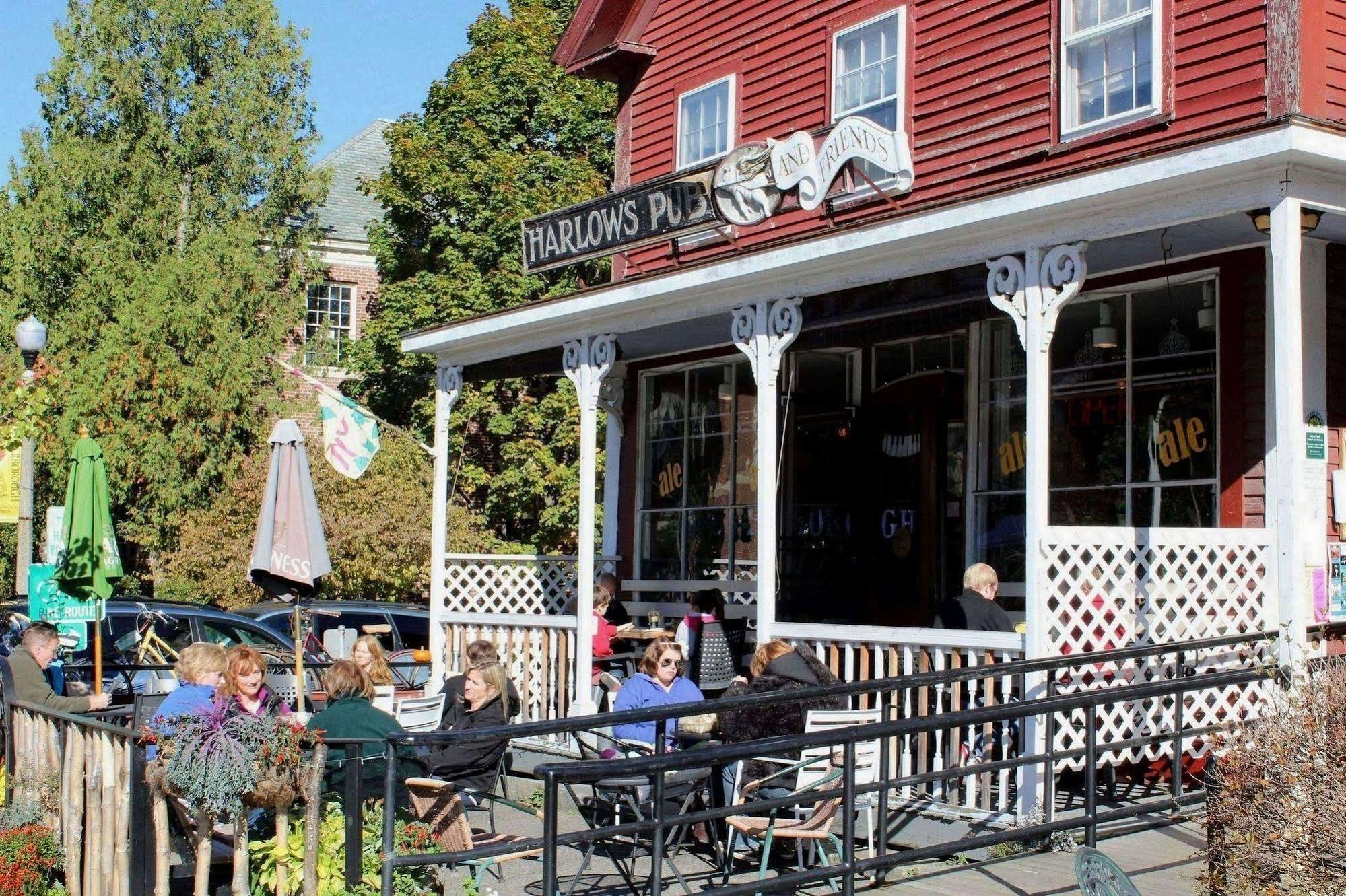 Riverhouse By Weekender Formerly Jack Daniels Inn Peterborough Bagian luar foto